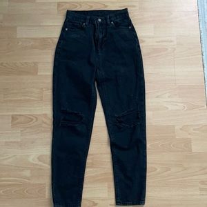 American Eagle Black Vintage High-Rise Mom Jean